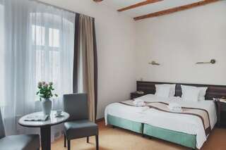 Отель Hotel Impresja Душники-Здруй Стандартный двухместный номер с 1 кроватью или 2 отдельными кроватями-2